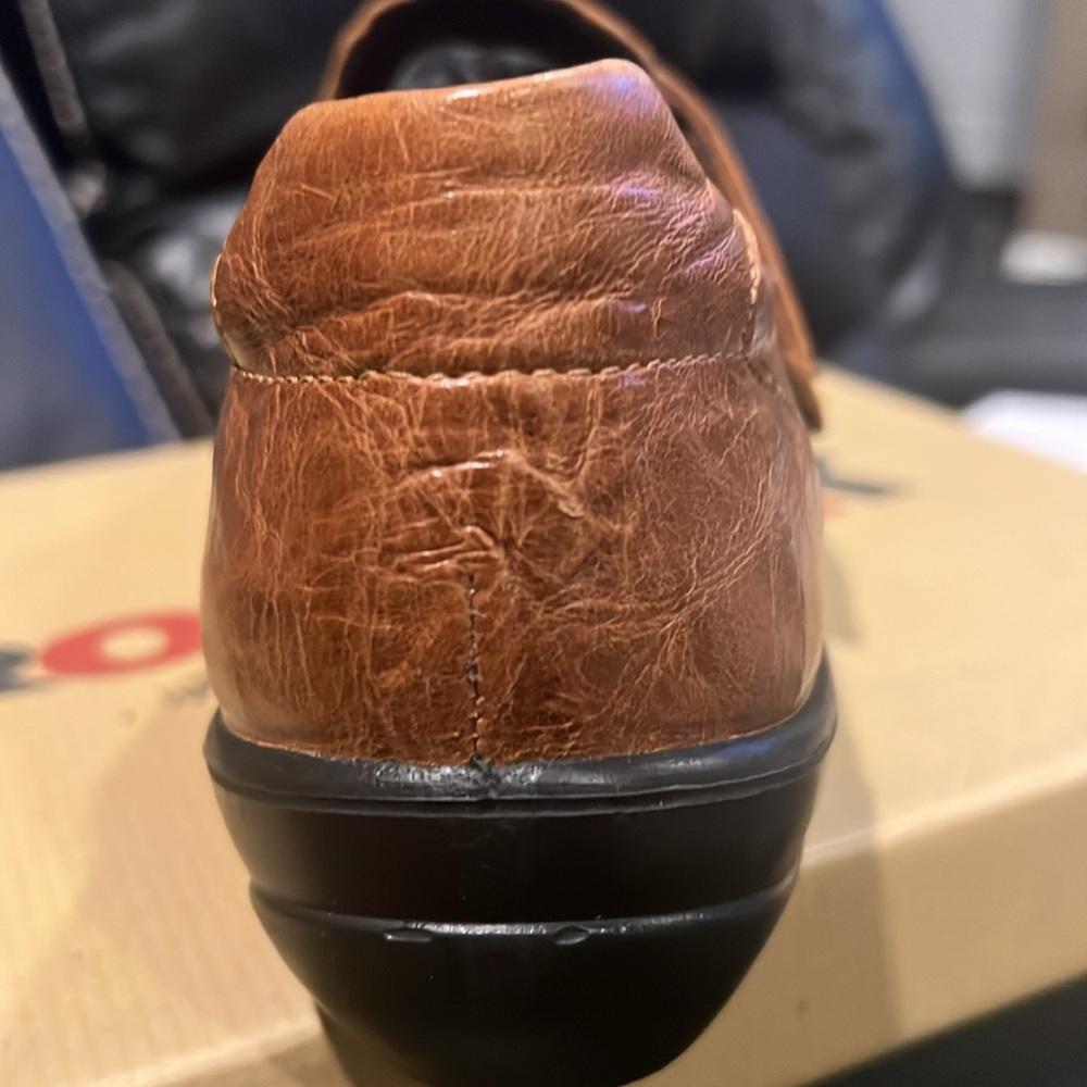 Woman’s Brown Leather Slip On Shoes - Picture 4 of 4